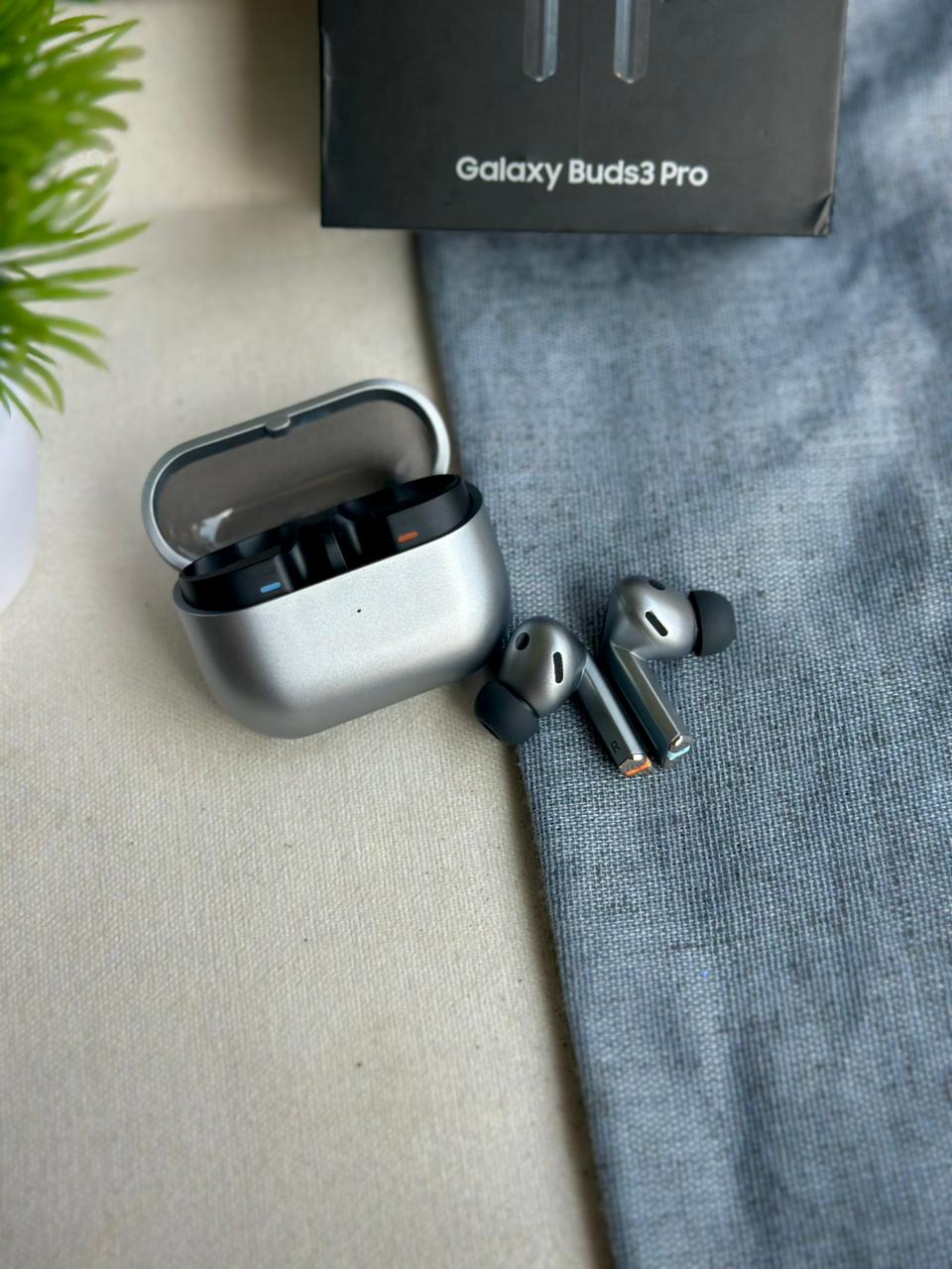 SAMSUNG BUDS 3 PRO
