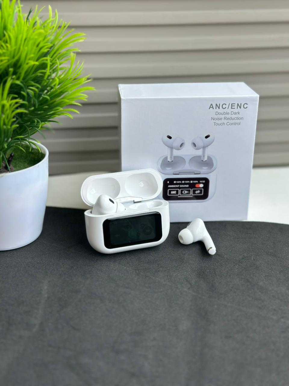 APPLE AIRPODS PRO DISPLAY WITH CASE