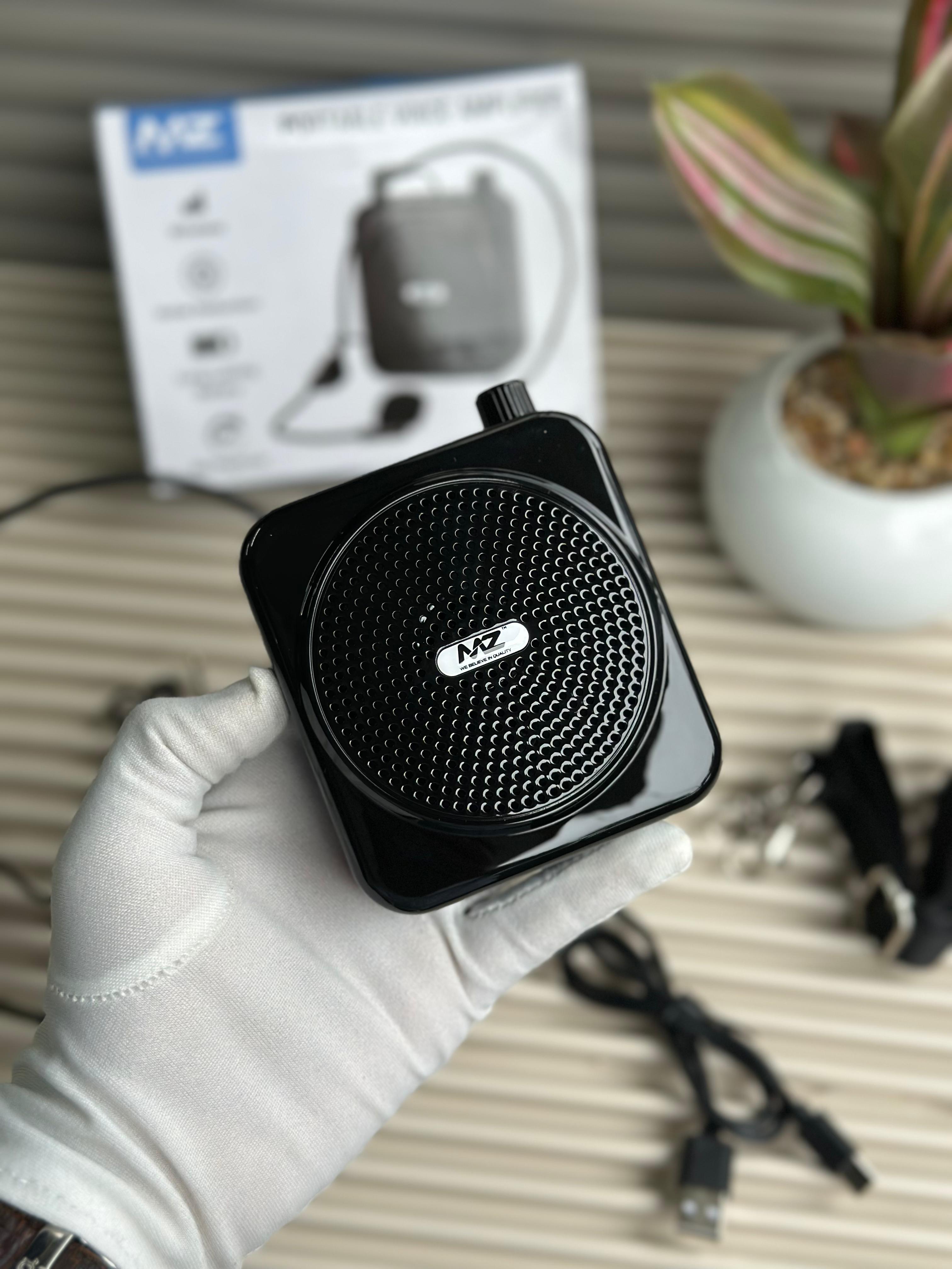 MZ M62VP PORTABLE VOICE AMPLIFIER